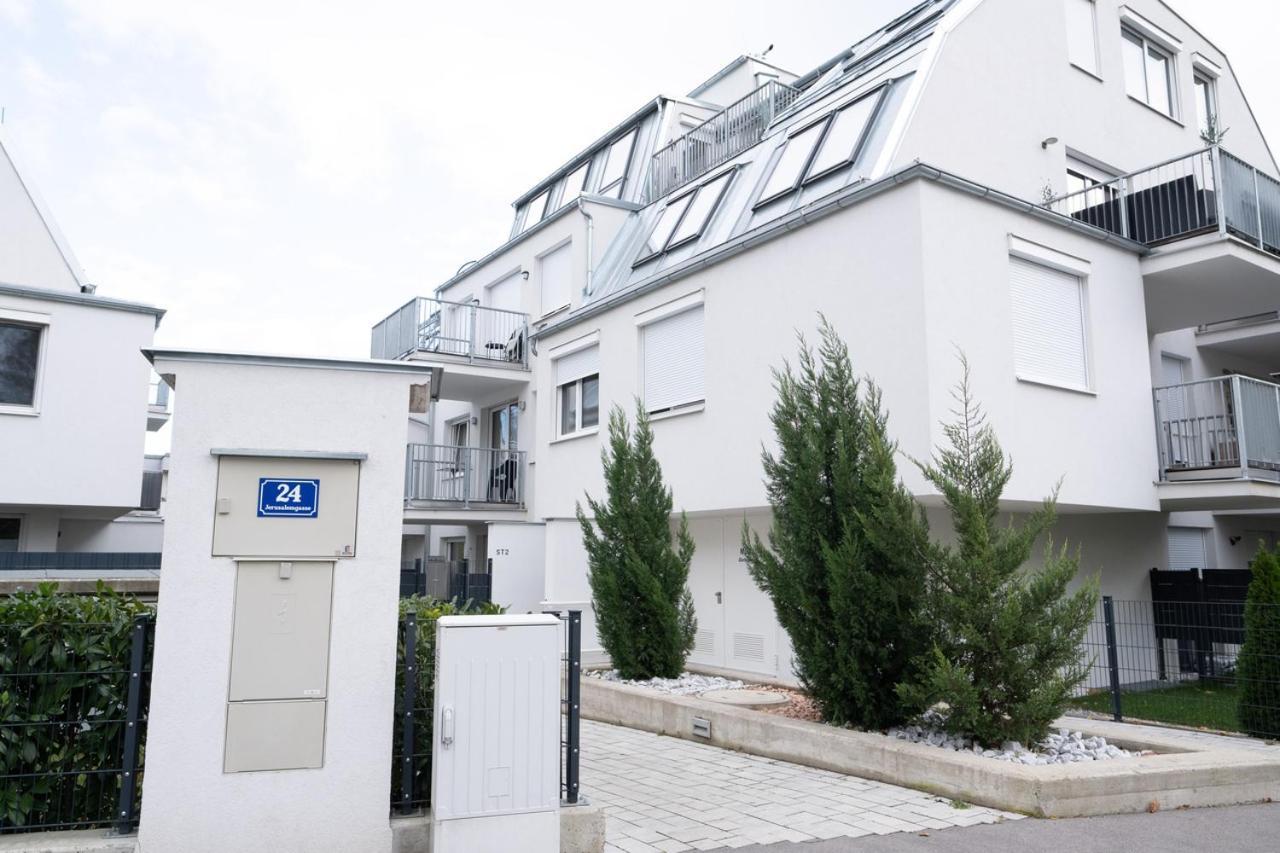 Modern Apartment W/ Cozy Balcony Near City Center Vienna Exterior photo