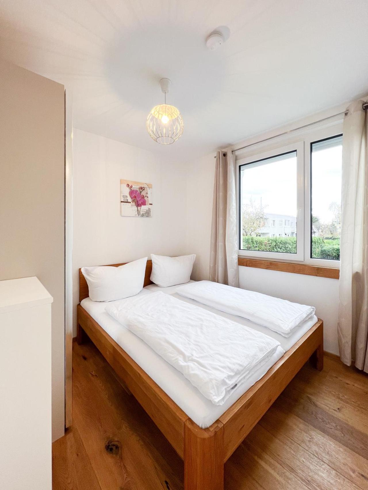 Modern Apartment W/ Cozy Balcony Near City Center Vienna Exterior photo